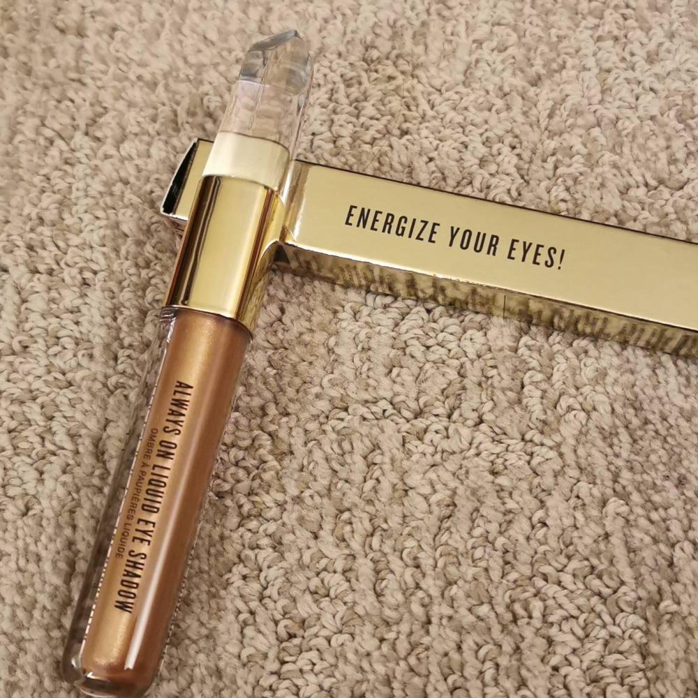 Smashbox liquid eyeshadow